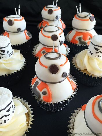 star-wars-bb-8-cupcakes-3.jpg