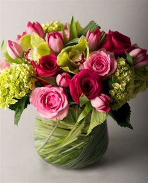 Unique-Valentine-Flower-Arrangements.jpg