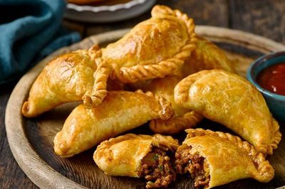 spiced-beef-olive-empanadas-506457-1.jpg